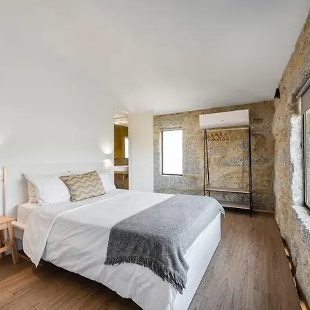 Dom wakacyjny Romantic Lemon Grove With Private Pool - Oporto Lemon Farm, Near Porto Valpedre